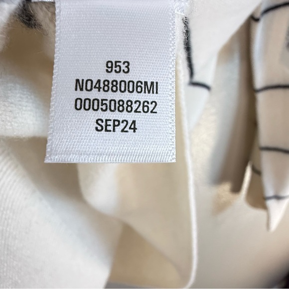 Nordstrom Cashmere Ivory and Black Soft Crewneck Sweater - Sz XL, NWT - Picture 8 of 13